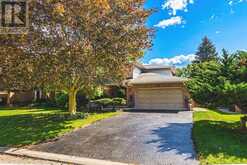 427 MELANIE CRESCENT | Ancaster Ontario | Slide Image One