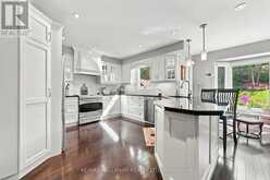 427 MELANIE CRESCENT | Ancaster Ontario | Slide Image Eight