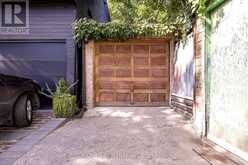 24 MANNING AVENUE | Toronto Ontario | Slide Image Thirty-two