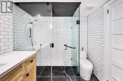 6 LITTLEHAYES LANE | Toronto Ontario | Slide Image Nineteen