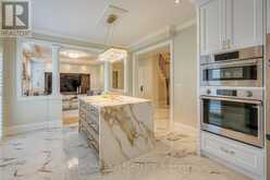 32 GRAPEVINE CIRCLE | Toronto Ontario | Slide Image Eighteen