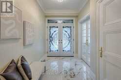 32 GRAPEVINE CIRCLE | Toronto Ontario | Slide Image Two