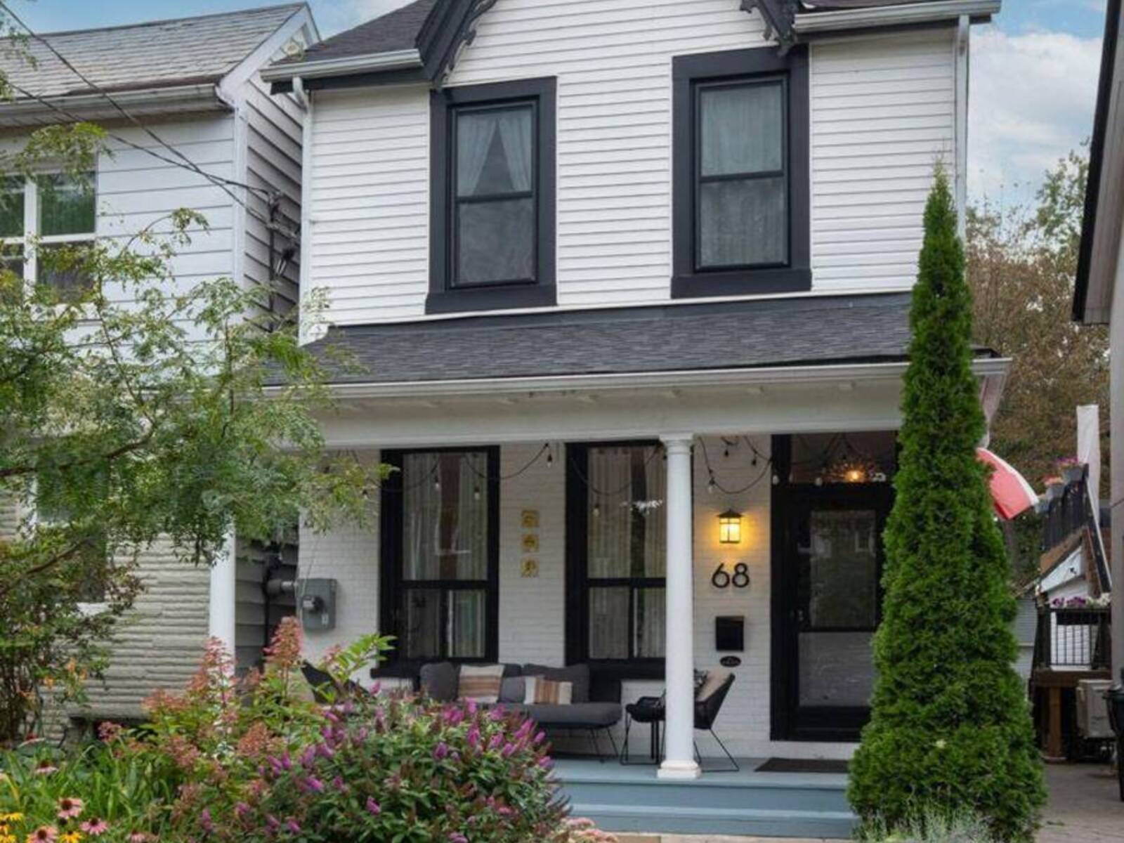 68 OSBORNE AVENUE, Toronto, Ontario M4E 3B2