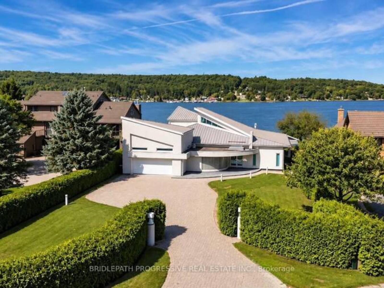 10 BECK BOULEVARD, Penetanguishene, Ontario L9M 1C3