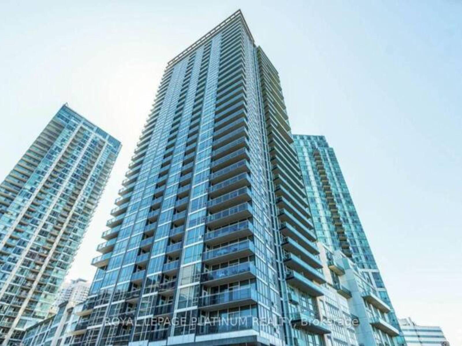 1202 - 223 WEBB DRIVE, Mississauga, Ontario L5B 0E8