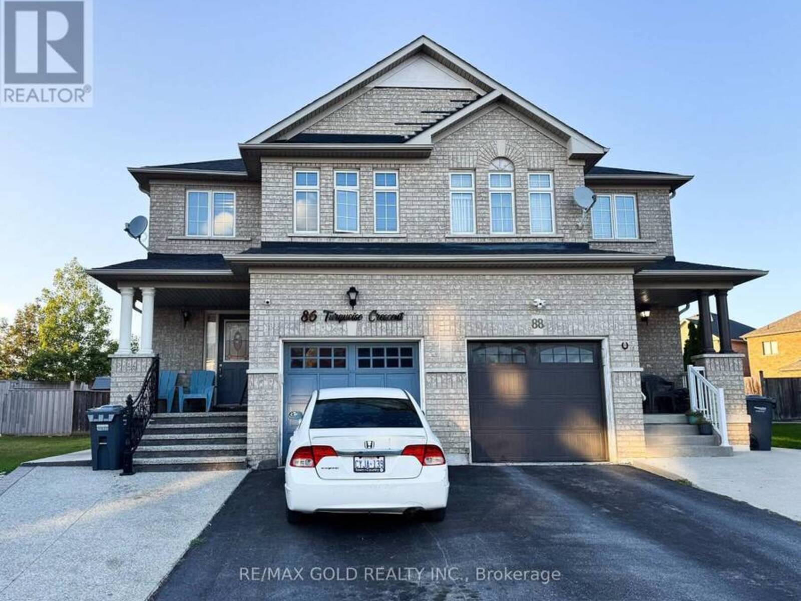 86 TURQUOISE CRESCENT, Brampton, Ontario L6P 0Z8