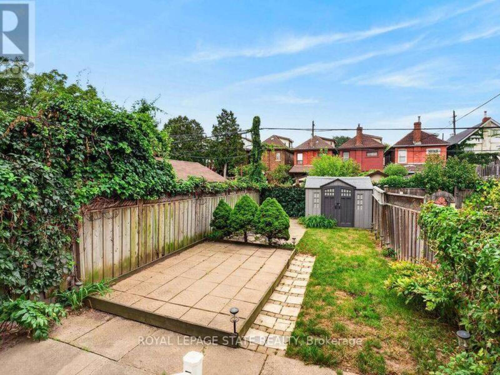 23 GARFIELD AVENUE N, Hamilton, Ontario L8M 2R5