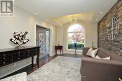 3 RIVIERA RIDGE | Hamilton Ontario | Slide Image Eight