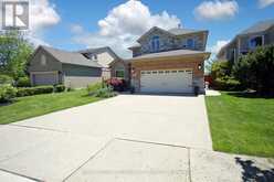 3 RIVIERA RIDGE | Hamilton Ontario | Slide Image Five