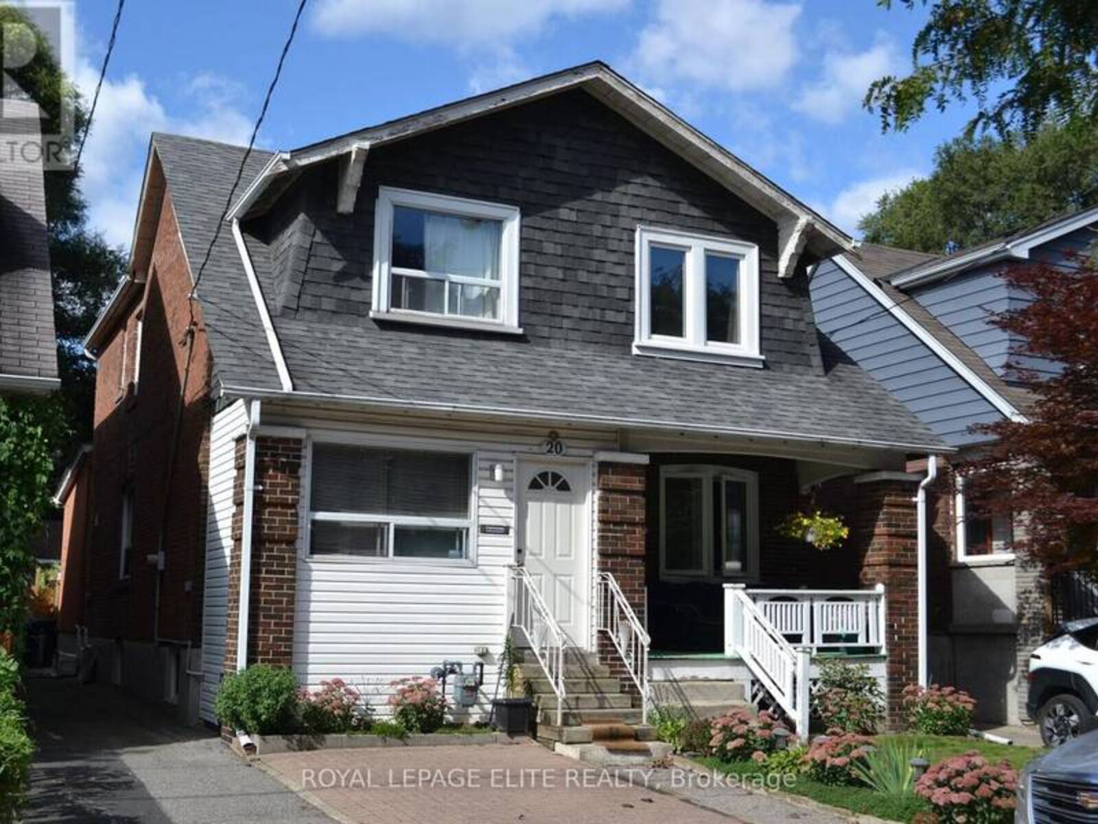 22 INWOOD AVENUE, Toronto, Ontario M4J 3Y3