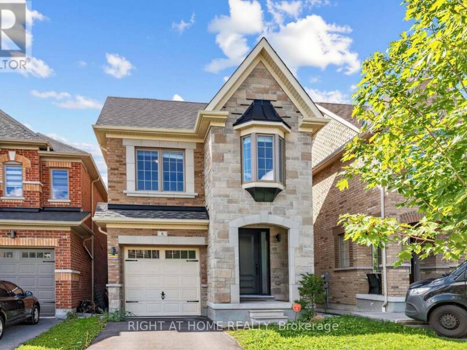 6 GILLIVARY DRIVE, Whitby, Ontario L1P 0C9