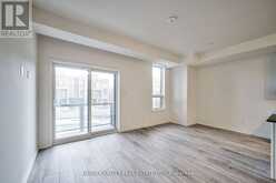 21 - 17 LYTHAM GREEN CIRCLE | Newmarket Ontario | Slide Image Thirteen