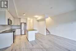 21 - 17 LYTHAM GREEN CIRCLE | Newmarket Ontario | Slide Image Sixteen