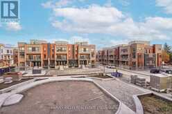 21 - 17 LYTHAM GREEN CIRCLE | Newmarket Ontario | Slide Image Twenty