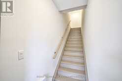 21 - 17 LYTHAM GREEN CIRCLE | Newmarket Ontario | Slide Image Two