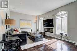 9 FLORELLE DRIVE | Markham Ontario | Slide Image Twelve