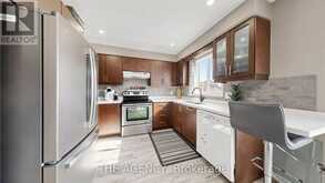 36 KEYSTAR COURT | Vaughan Ontario | Slide Image Ten
