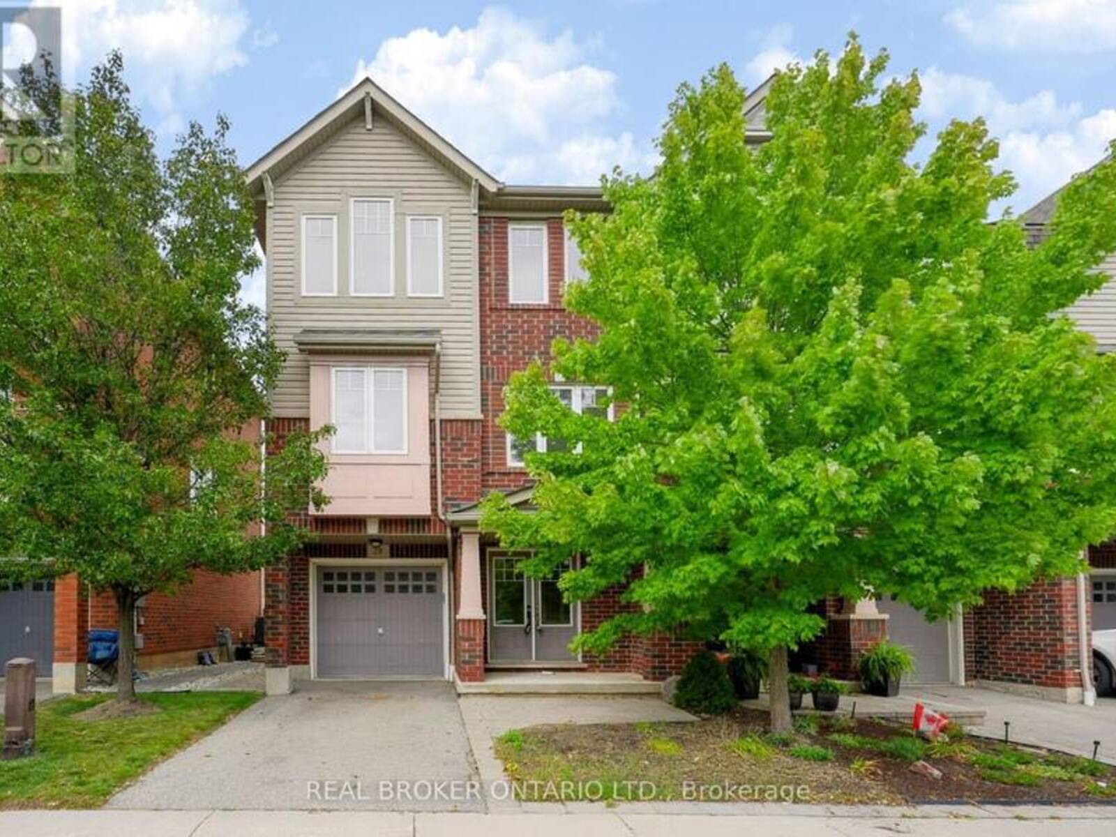 28 - 3050 ROTARY WAY, Burlington, Ontario L7M 0G8