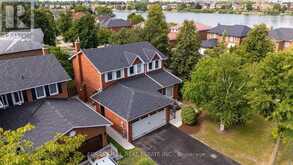 26 PRETTY PLACE | Brampton Ontario | Slide Image Four