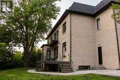 15 ORLON CRESCENT | Richmond Hill Ontario | Slide Image Two