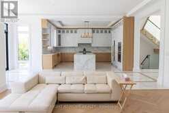 15 ORLON CRESCENT | Richmond Hill Ontario | Slide Image Nine