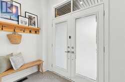 40 DARIOLE DRIVE | Richmond Hill Ontario | Slide Image Two