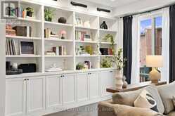 40 DARIOLE DRIVE | Richmond Hill Ontario | Slide Image Nine