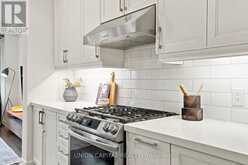 40 DARIOLE DRIVE | Richmond Hill Ontario | Slide Image Six