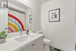 40 DARIOLE DRIVE | Richmond Hill Ontario | Slide Image Nineteen