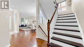 129 BEARE TRAIL | Newmarket Ontario | Slide Image Twenty-two