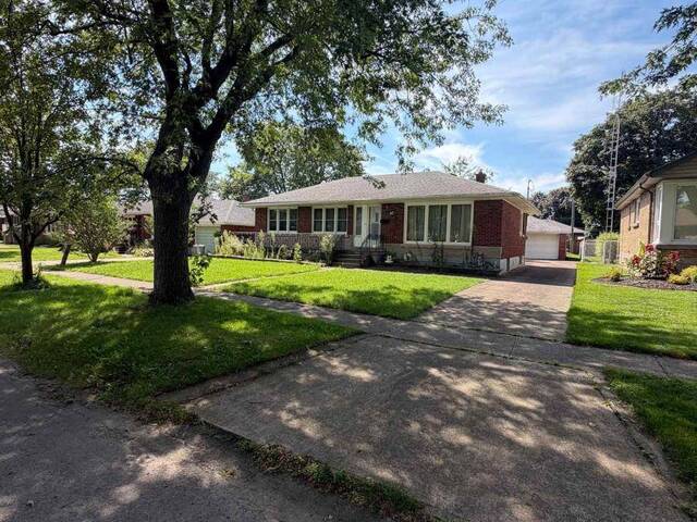 43 BARRON STREET Welland Ontario, L3C 2K4 - 4 Bedrooms Home For Sale