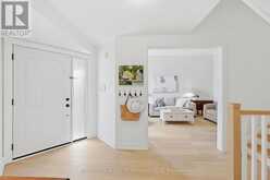 58 MCLEOD DRIVE | Aurora Ontario | Slide Image Eight