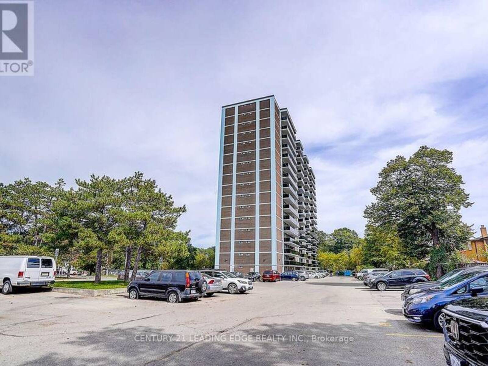 201 - 235 GRANDRAVINE DRIVE, Toronto, Ontario M3N 1J2