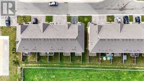 28 CANARY GRASS BOULEVARD | Hamilton Ontario | Slide Image Four