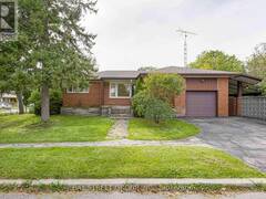 260 MOORE PARK AVENUE Toronto Ontario, M2M 1N6