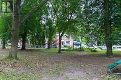 35 LOVE CRESCENT | Toronto Ontario | Slide Image Forty-eight