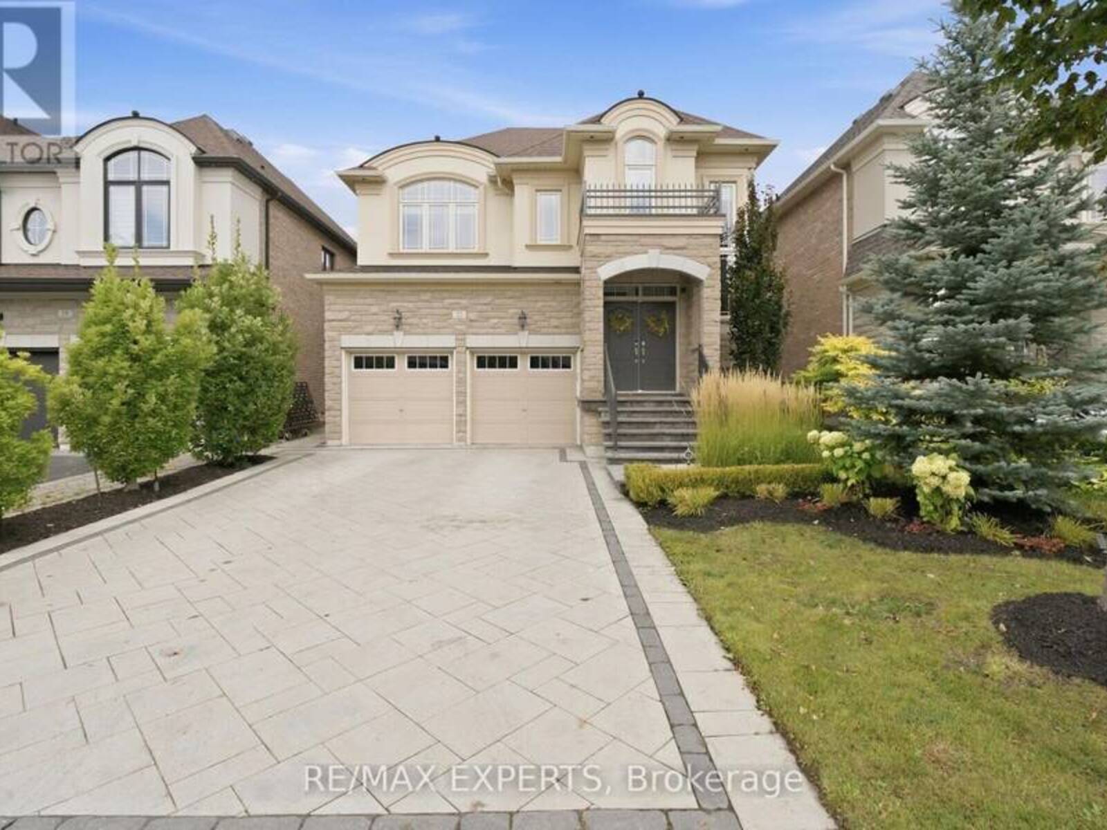 22 GARYSCHOLL ROAD, Vaughan, Ontario L4H 3R3