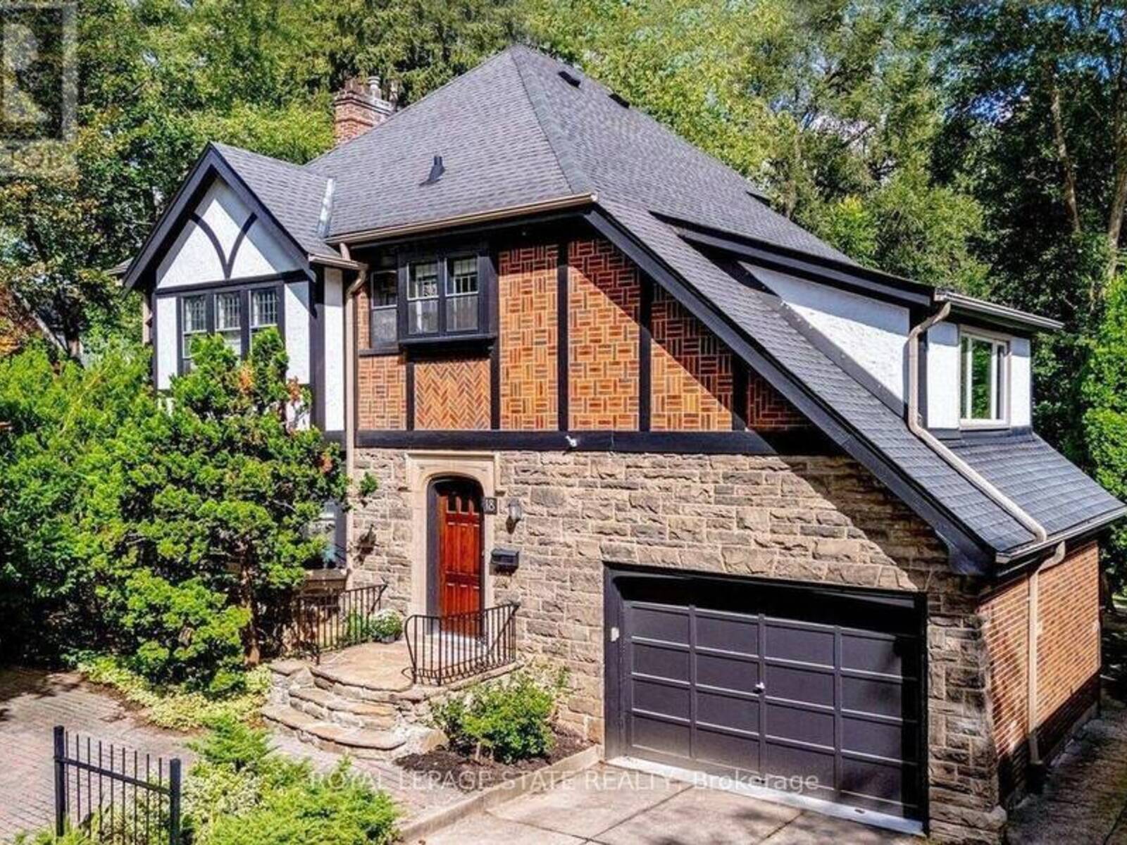 18 FORSYTH AVENUE N, Hamilton, Ontario L8S 4E1