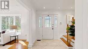 210 SHAUGHNESSY BOULEVARD | Toronto Ontario | Slide Image Nine