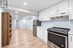 746 YARFIELD CRESCENT | Newmarket Ontario | Slide Image Thirteen
