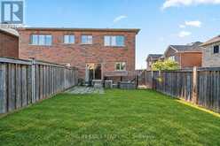 746 YARFIELD CRESCENT | Newmarket Ontario | Slide Image Fifteen