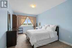 746 YARFIELD CRESCENT | Newmarket Ontario | Slide Image Eight