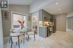 83 HOUSEMAN CRESCENT | Richmond Hill Ontario | Slide Image Fifteen