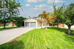 83 HOUSEMAN CRESCENT | Richmond Hill Ontario | Slide Image Two