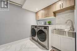 83 HOUSEMAN CRESCENT | Richmond Hill Ontario | Slide Image Thirty-six