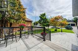 83 HOUSEMAN CRESCENT | Richmond Hill Ontario | Slide Image Three
