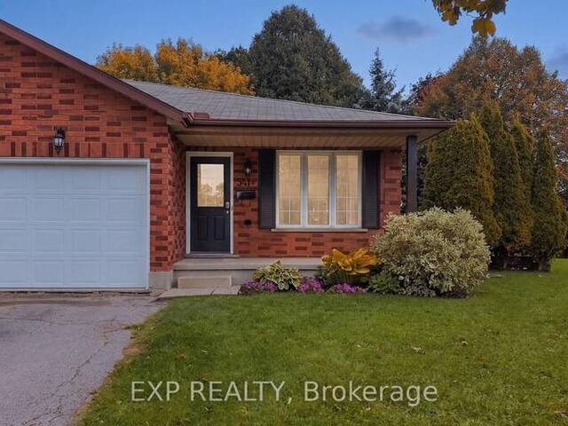 B - 541 OLD ABBEY COURT Waterloo Ontario, N2K 3V3 - Property For Sale