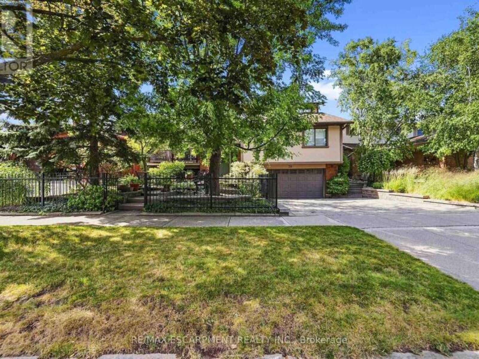 39 AUDUBON STREET S, Hamilton, Ontario L8J 1J6