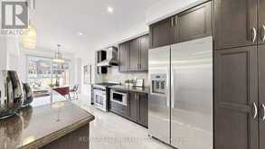 2878 ELGIN MILLS ROAD E | Markham Ontario | Slide Image Thirteen
