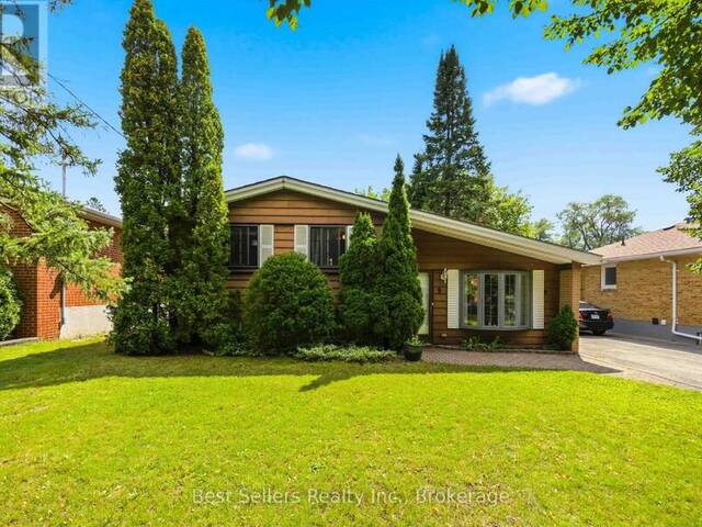 5 BENFRISCO CRESCENT Toronto Ontario, M1H 1N2 - 4 Bedrooms Home For Sale